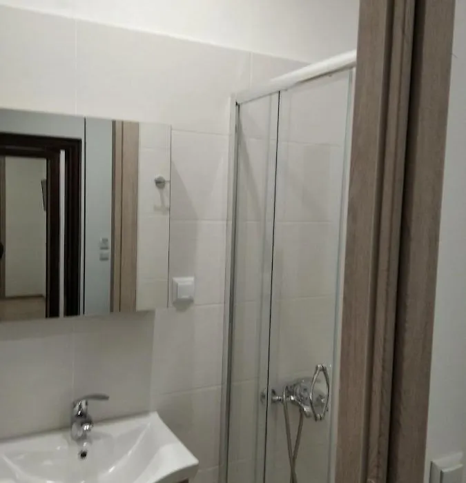 Panos Hause-1